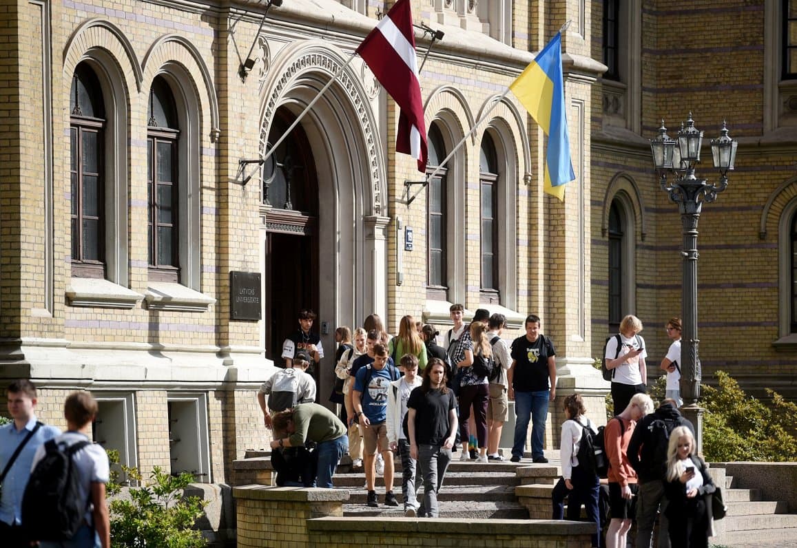 Foreign students could be subjected to stricter admission rules in future